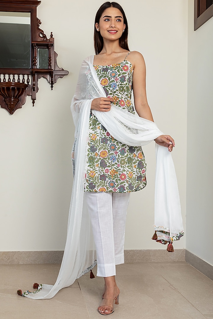 White & Purple Floral Printed Spaghetti Kurta Set by Inara Jaipur