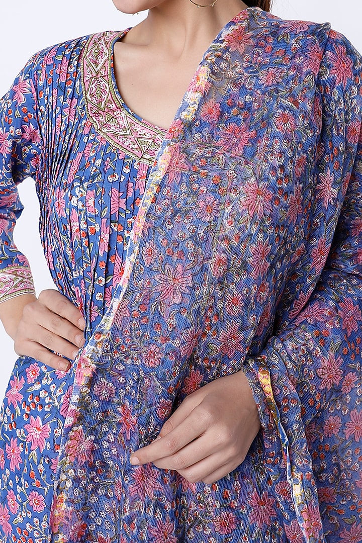Purple Floral Printed Angrakha Kurta Set by Inara Jaipur at Pernia's Pop Up Shop