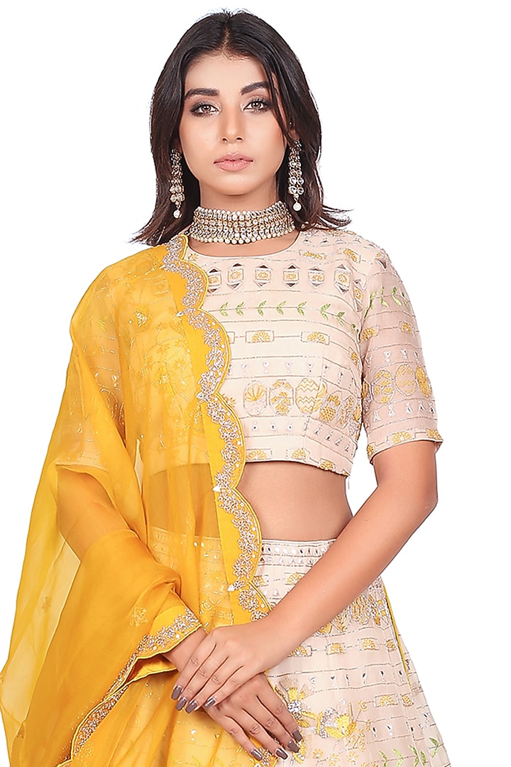 Ivory Hand Embroidered Bridal Lehenga Set by Islie by Priya Jain at Pernia's Pop Up Shop