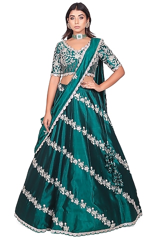 Emerald Green Embroidered Lehenga Set by Islie by Priya Jain