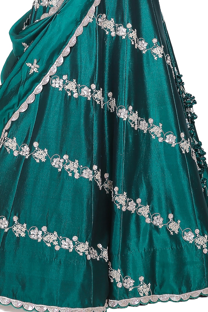 Emerald Green Embroidered Wedding Lehenga Set by Islie by Priya Jain at Pernia's Pop Up Shop