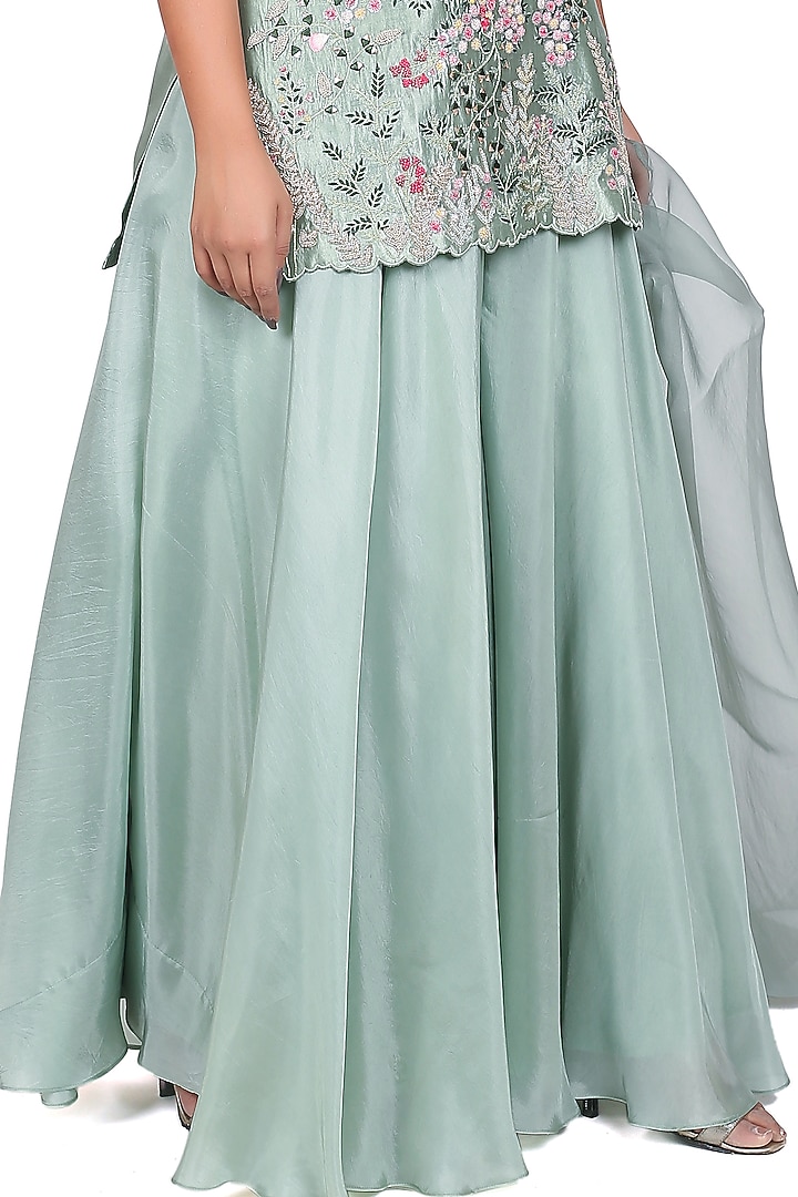 Catalina Green Embroidered Handmade Kurta Set by Islie by Priya Jain at Pernia's Pop Up Shop