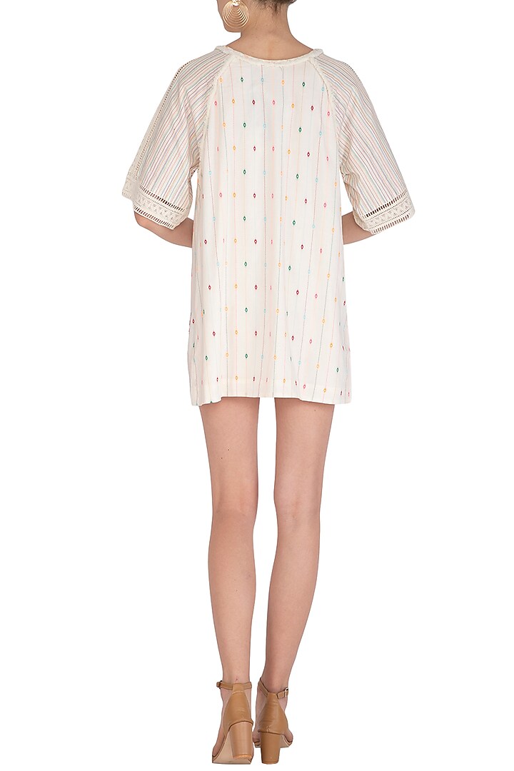 White 3D Embroidered Tunic by Irabira at Pernia's Pop Up Shop