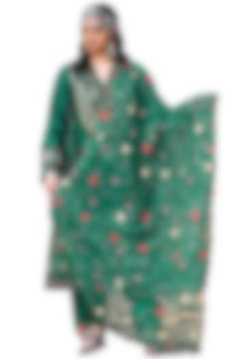 Emerald Chanderi Mirror Work Kurta Set by Isha & Anshul at Pernia's Pop Up Shop