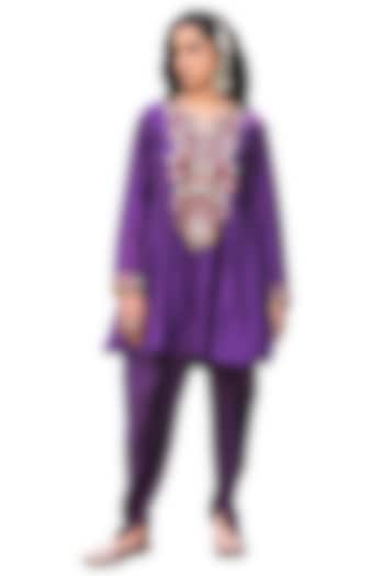 Purple Chanderi Embroidered A-line Kurta Set by Isha & Anshul at Pernia's Pop Up Shop