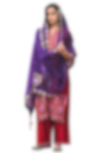 Deep Red Chanderi Aari Work Kurta Set by Isha & Anshul at Pernia's Pop Up Shop