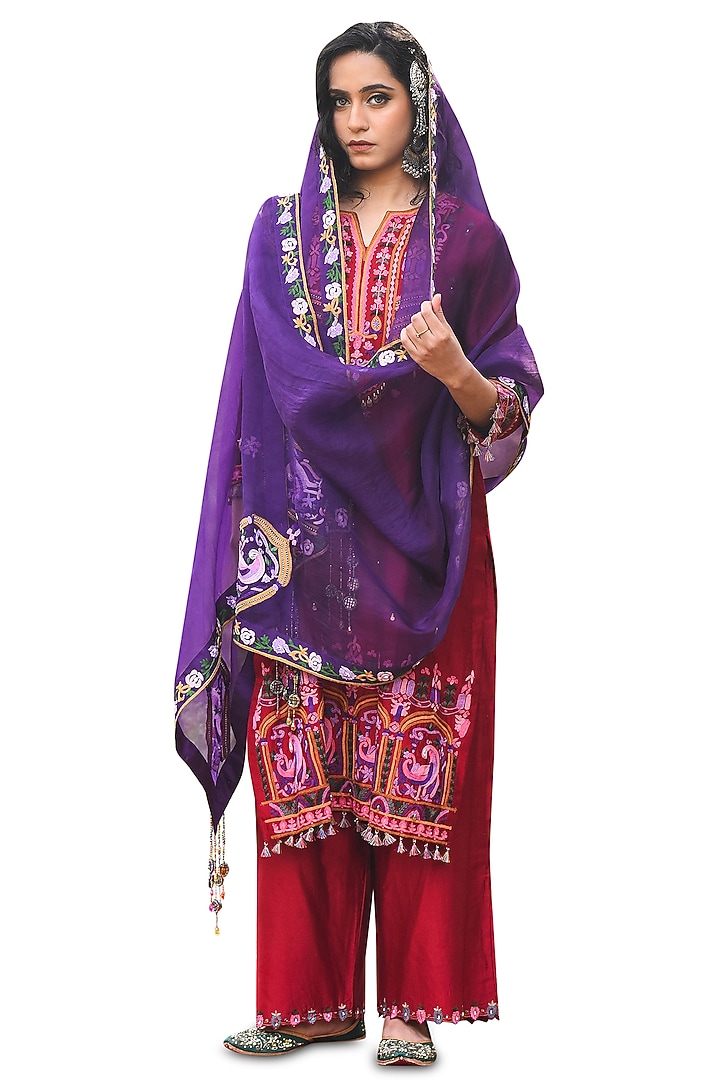 Deep Red Chanderi Aari Work Kurta Set by Isha & Anshul at Pernia's Pop Up Shop