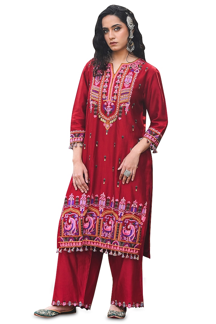 Deep Red Chanderi Aari Work Kurta Set by Isha & Anshul at Pernia's Pop Up Shop