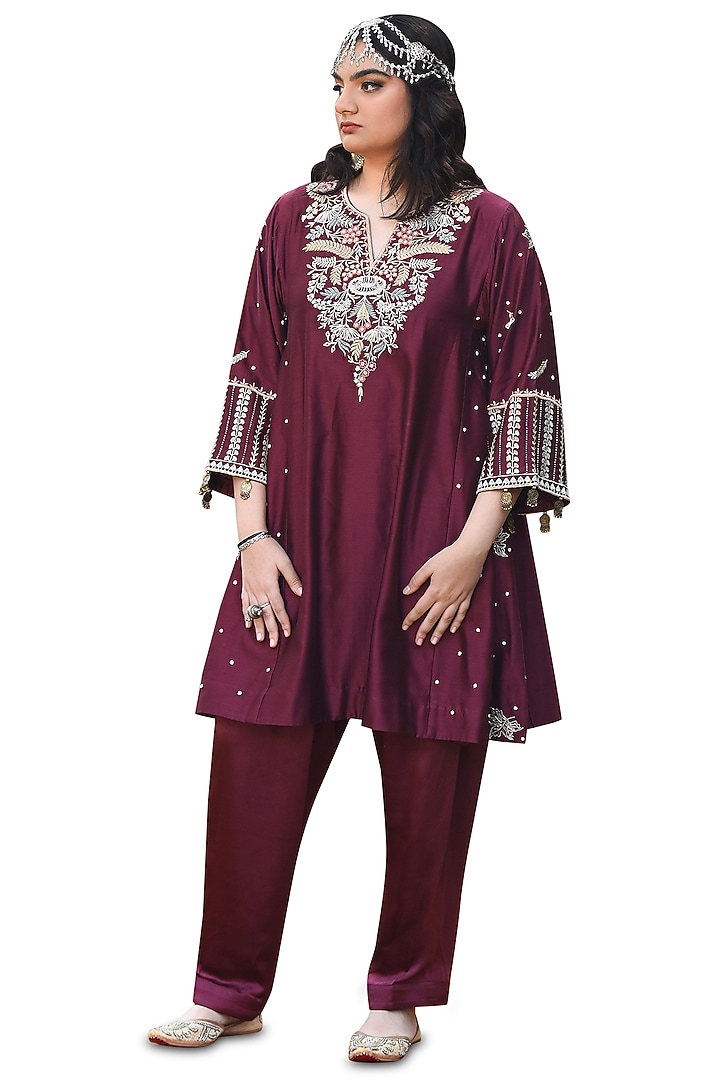 Plum Chanderi Embroidered Choga Kurta Set by Isha & Anshul at Pernia's Pop Up Shop