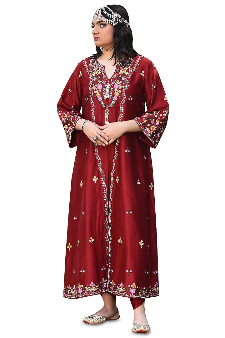Red Chanderi Embroidered Jacket Kurta Set by Isha & Anshul at Pernia's Pop Up Shop