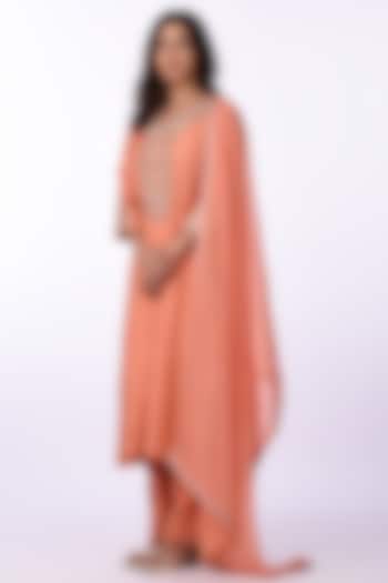 Peach Raw Silk Mirror Embroidered Kurta Set by Isha & Anshul at Pernia's Pop Up Shop