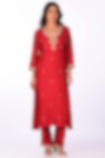 Red Silk Blend Thread Embroidered Kurta Set by Isha & Anshul at Pernia's Pop Up Shop