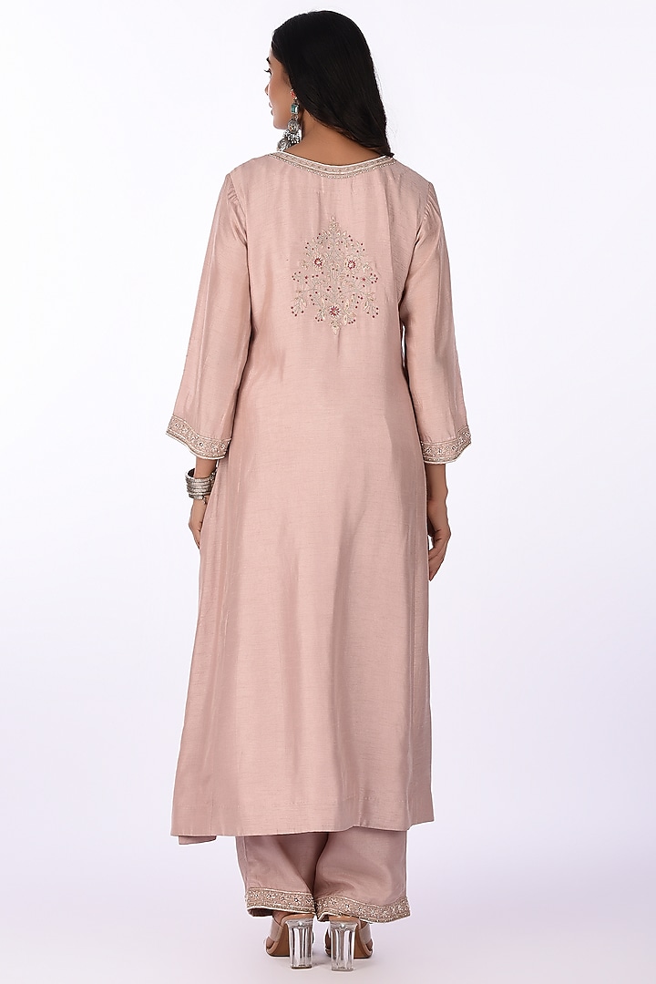 Blush Pink Raw Silk Sequins Embroidered Kurta Set by Isha & Anshul at Pernia's Pop Up Shop