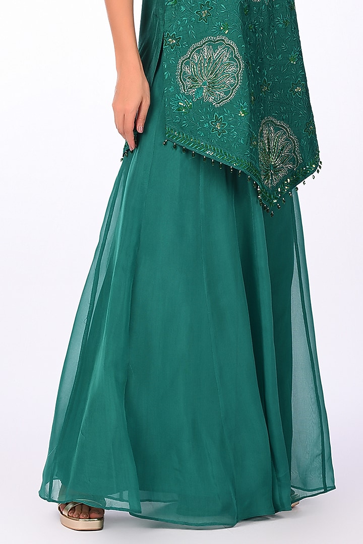 Green Raw Silk Thread Embroidered Kurta Set by Isha & Anshul at Pernia's Pop Up Shop