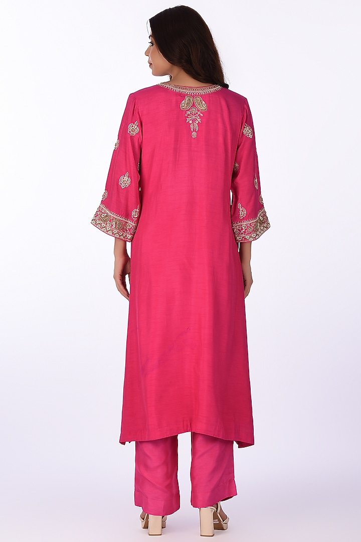 Pink Raw Silk Thread Embroidered Kurta Set by Isha & Anshul at Pernia's Pop Up Shop