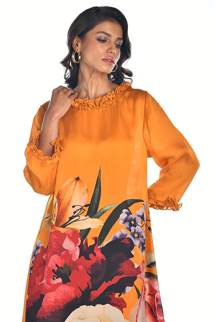Yellow Satin Georgette Digital Printed Kurta Set by Isadaa by Rotna Dutt at Pernia's Pop Up Shop