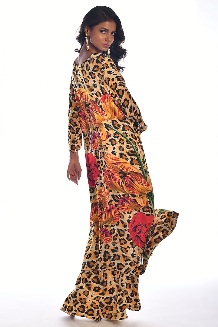 Yellow Satin Georgette Digital Printed Kurta Set by Isadaa by Rotna Dutt at Pernia's Pop Up Shop