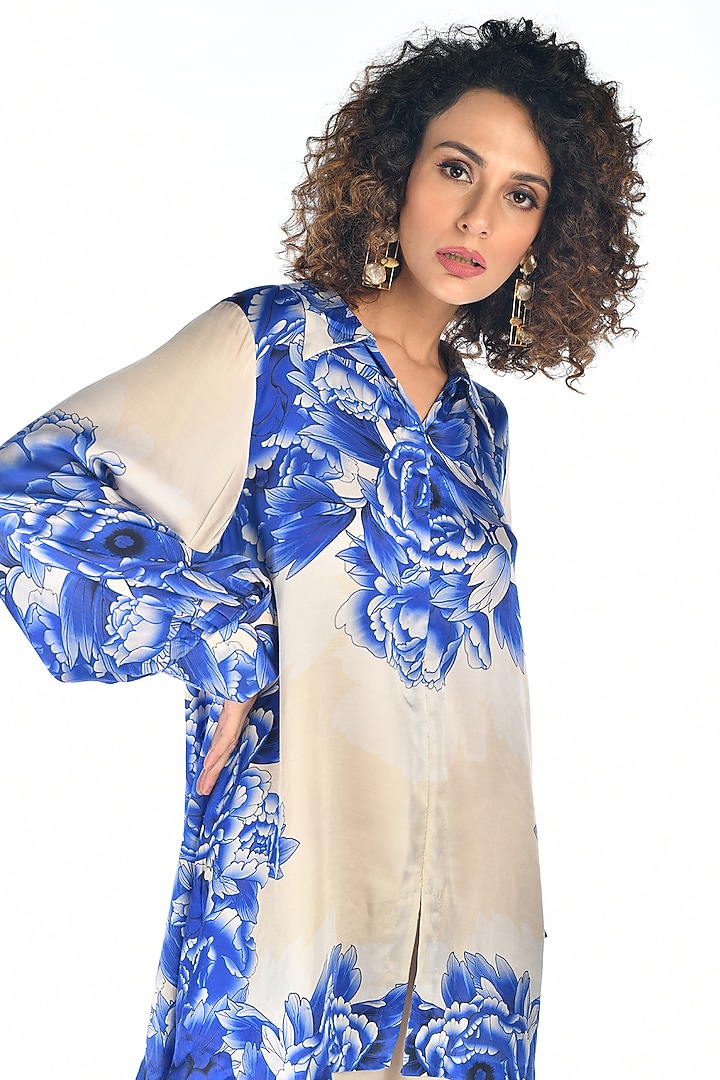 Off-White Satin Georgette Digital Printed Co-Ord Set by Isadaa by Rotna Dutt at Pernia's Pop Up Shop