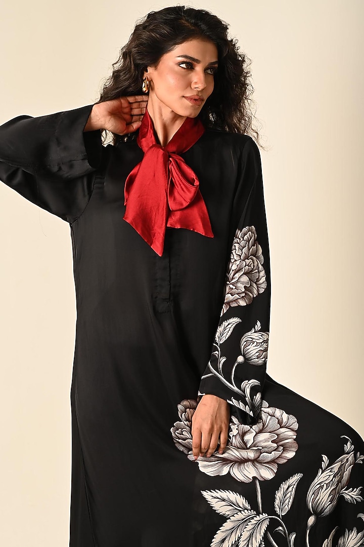 Black Satin Georgette Digital Printed Kurta Set by Isadaa by Rotna Dutt at Pernia's Pop Up Shop