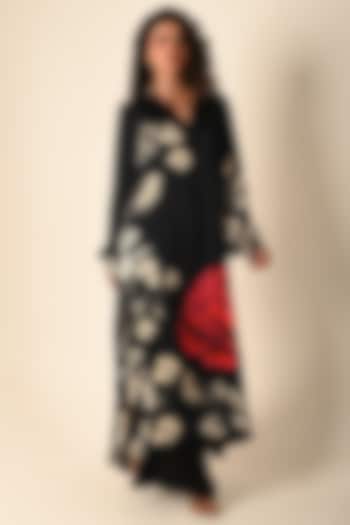 Black Satin Georgette Digital Printed Kurta Set by Isadaa by Rotna Dutt at Pernia's Pop Up Shop