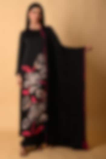Black Satin Georgette Digital Printed Kurta Set by Isadaa by Rotna Dutt at Pernia's Pop Up Shop
