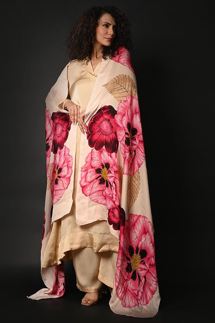 White Satin Georgette Digital Printed Kurta Set by Isadaa by Rotna Dutt at Pernia's Pop Up Shop