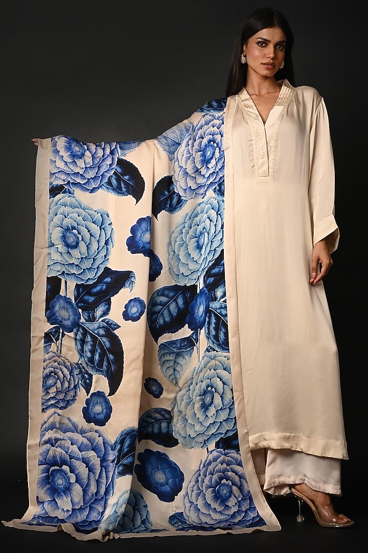 White Satin Georgette Kurta Set by Isadaa by Rotna Dutt at Pernia's Pop Up Shop