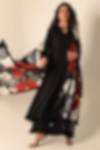 Black Satin Georgette Kurta Set by Isadaa by Rotna Dutt at Pernia's Pop Up Shop