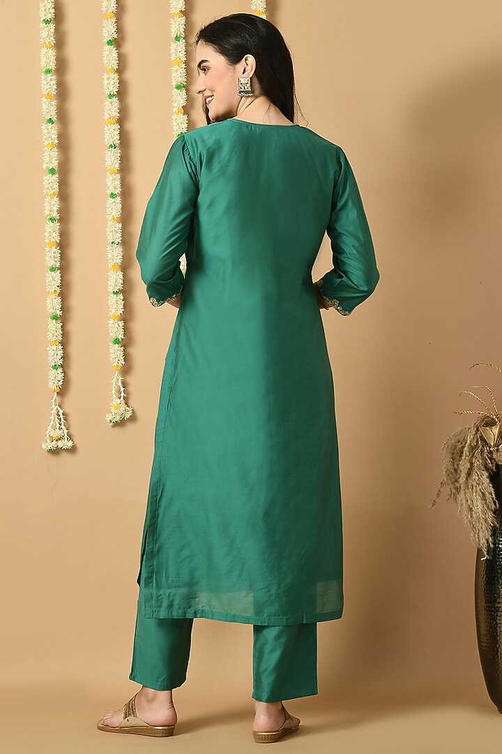 Turquoise Green Chanderi Machine & Hand Embroidered Kurta Set by Isha Gupta at Pernia's Pop Up Shop