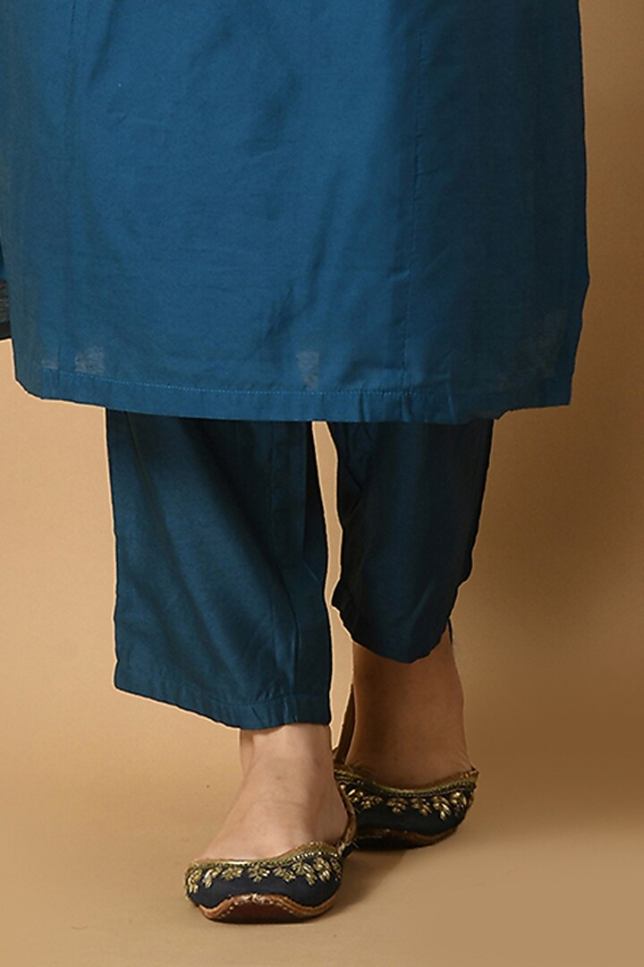 Teal Blue Chanderi Machine & Hand Embroidered Kurta Set by Isha Gupta at Pernia's Pop Up Shop