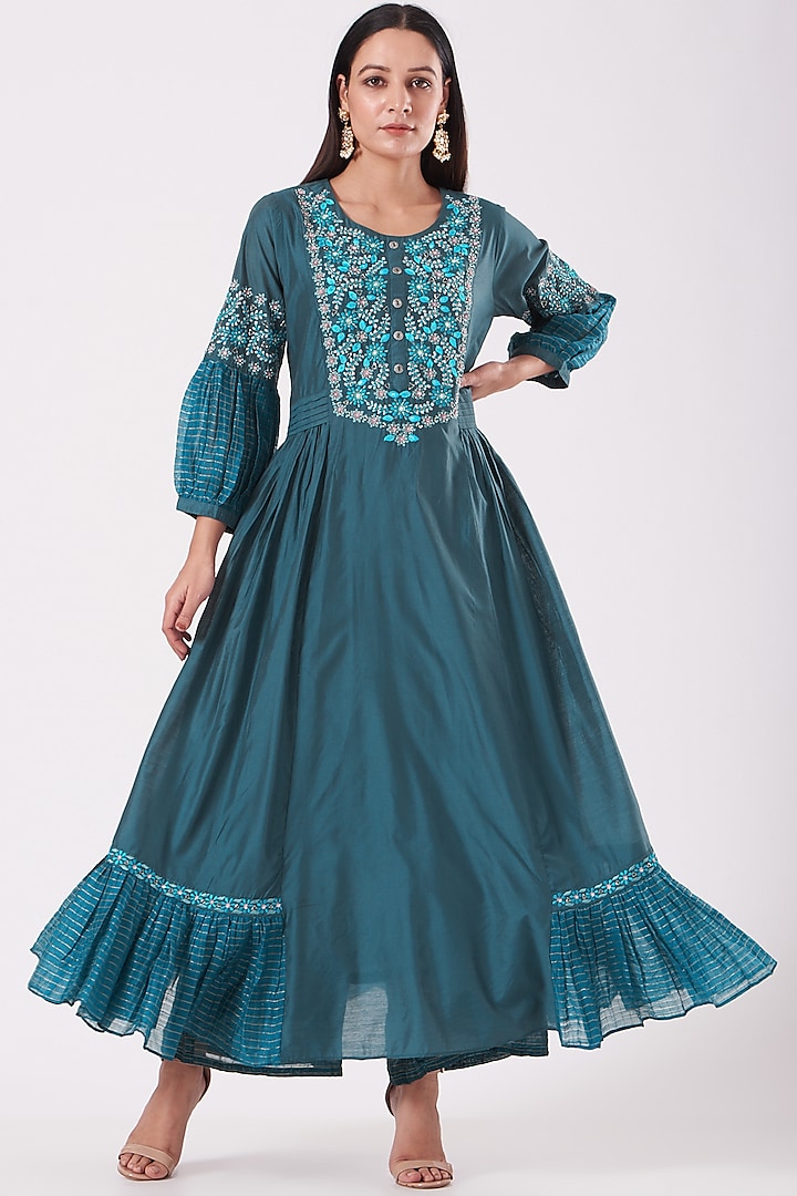 Cobalt Blue Embroidered Kurta Set by Isha Gupta