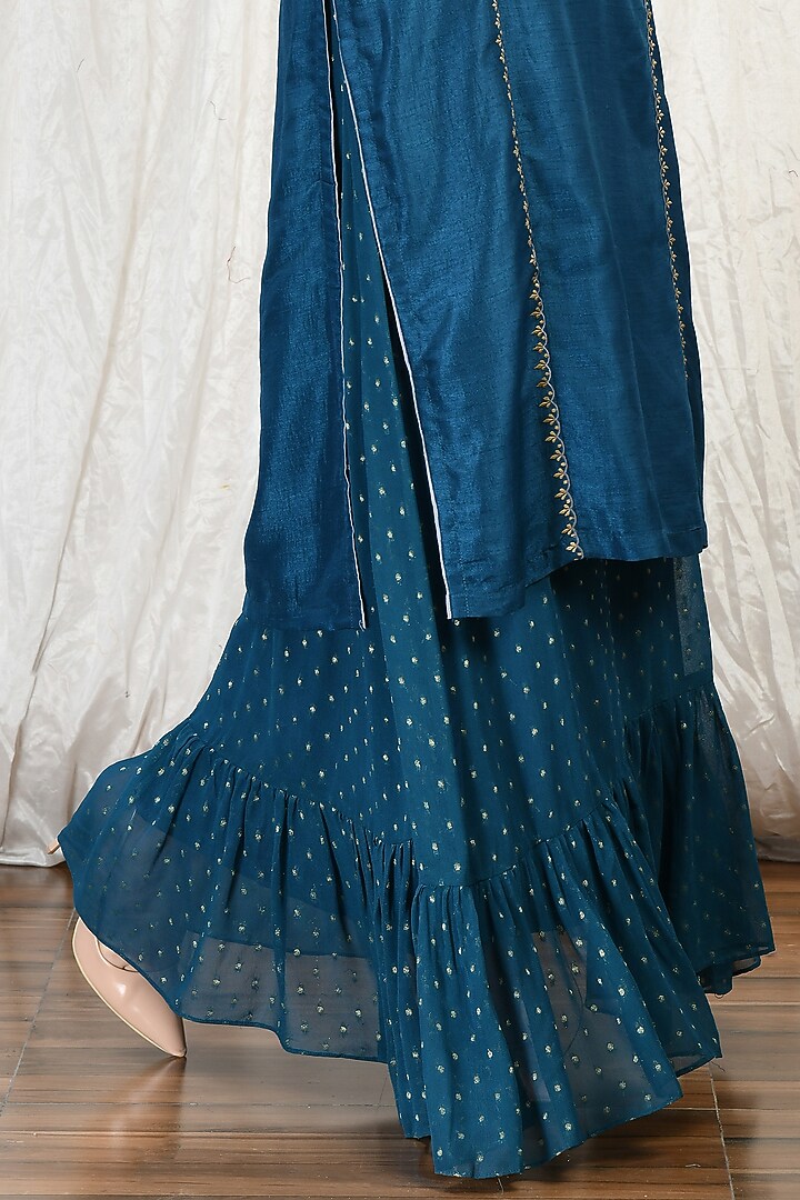 Teal Blue Silk Chanderi Embroidered Kurta Set by Isha Gupta at Pernia's Pop Up Shop