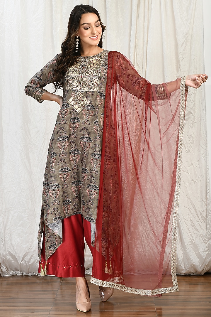 Olive Green Muslin Printed & Embroidered Kurta Set by Isha Gupta at Pernia's Pop Up Shop
