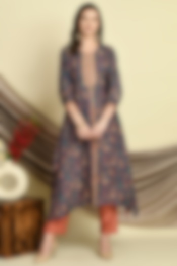 Purple Muslin Digital Printed Kurta Set by Isha Gupta at Pernia's Pop Up Shop