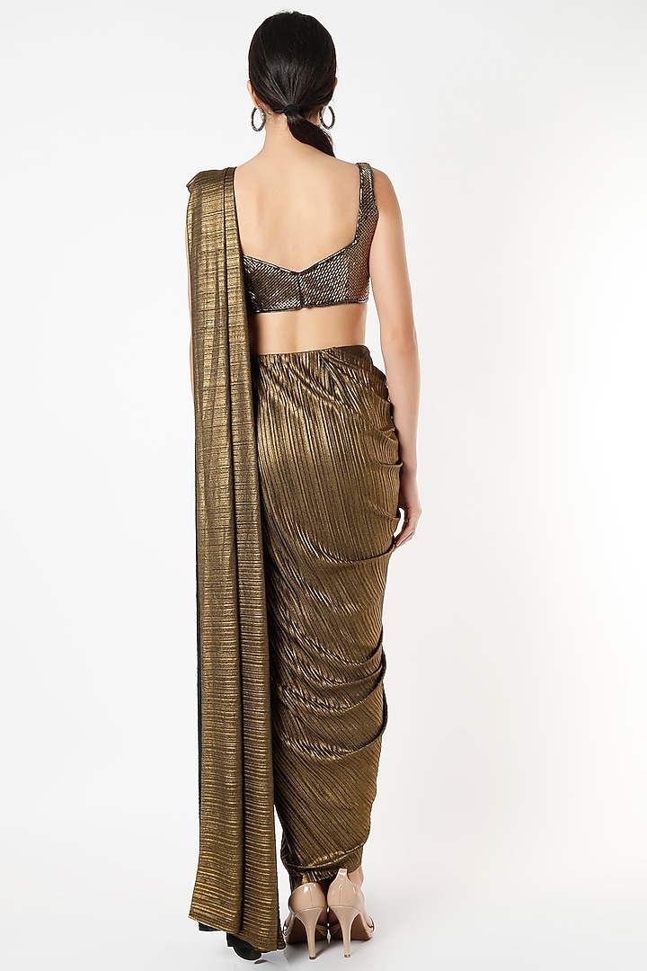 Metallic Gold Polyester Spandex & Lurex Pre-Draped Wedding Saree Set by Isha & Shreya at Pernia's Pop Up Shop