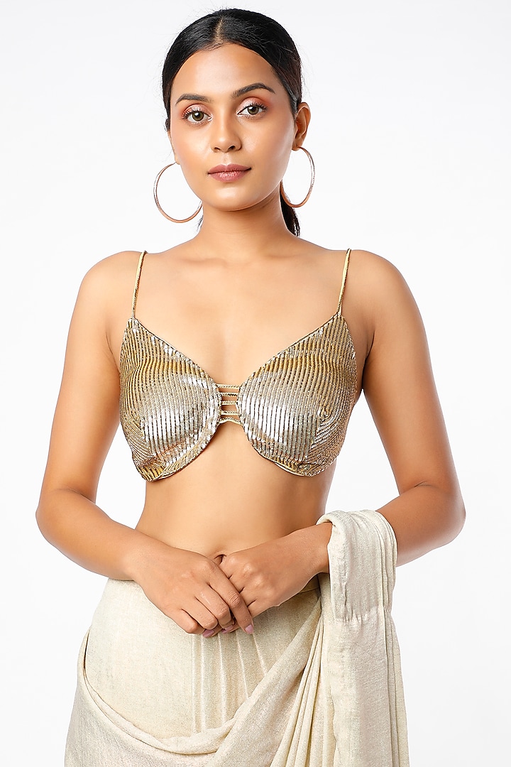 Isha Shreya, Shreya Ghoshal Bikini
