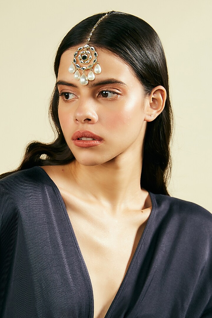 Gold Finish Pearl Maang Tikka by Isharya at Pernia's Pop Up Shop