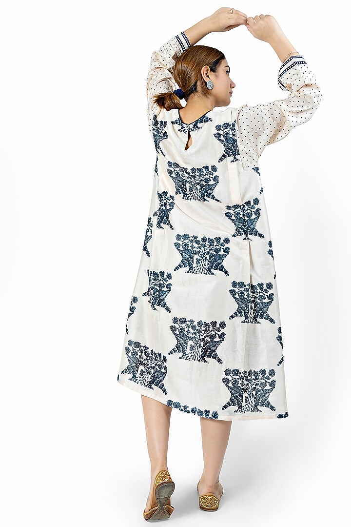 Off White Bird Motif Tunic by Ishreen kaur at Pernia's Pop Up Shop