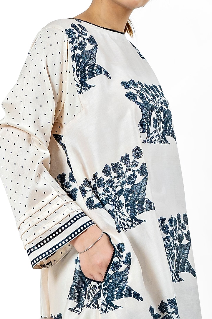Off White Bird Motif Tunic by Ishreen kaur at Pernia's Pop Up Shop
