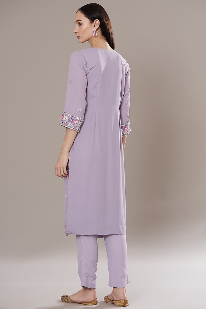 Purple Georgette Embroidered Kurta Set by Isha Singhal at Pernia's Pop Up Shop