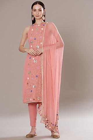 Salmon Georgette Embroidered Kurta Set by Isha Singhal