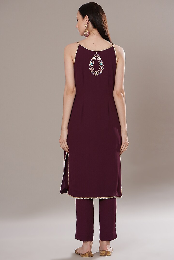 Wine Georgette Embroidered Kurta Set by Isha Singhal at Pernia's Pop Up Shop