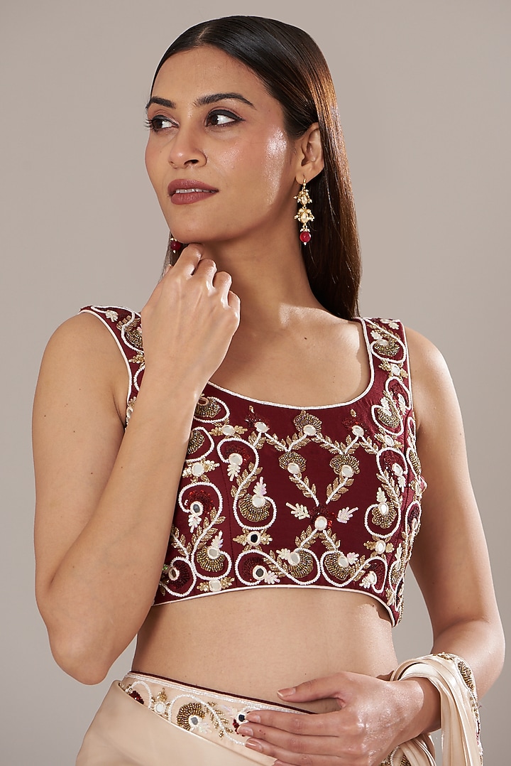 Off-White Organza Pre-Stitched Wedding Saree Set by Isha Singhal at Pernia's Pop Up Shop