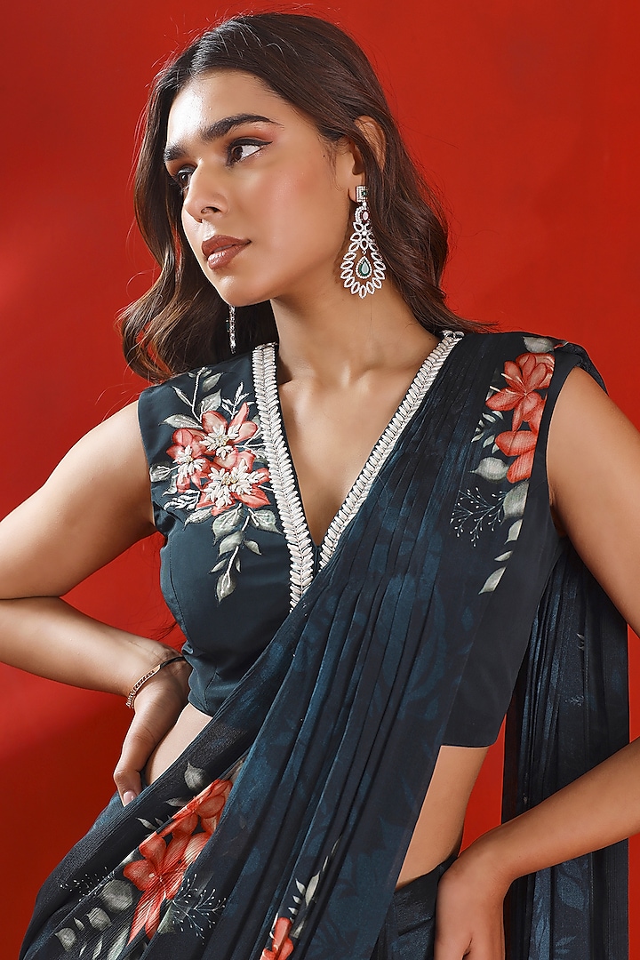 Midnight Green Chiffon Printed Pre-Stitched Party Wear Saree Set by Isha Gupta Tayal at Pernia's Pop Up Shop