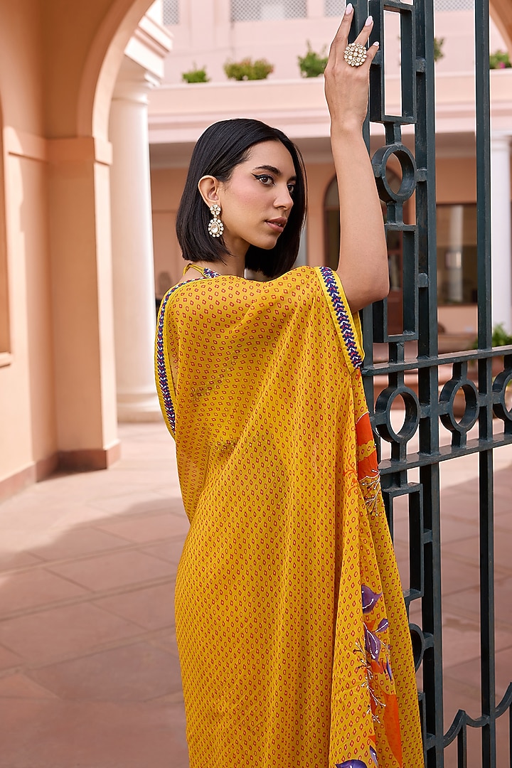 Yellow Organza Dori Embroidered & Printed Pre-Stitched Wedding Saree Set by Isha Gupta Tayal at Pernia's Pop Up Shop