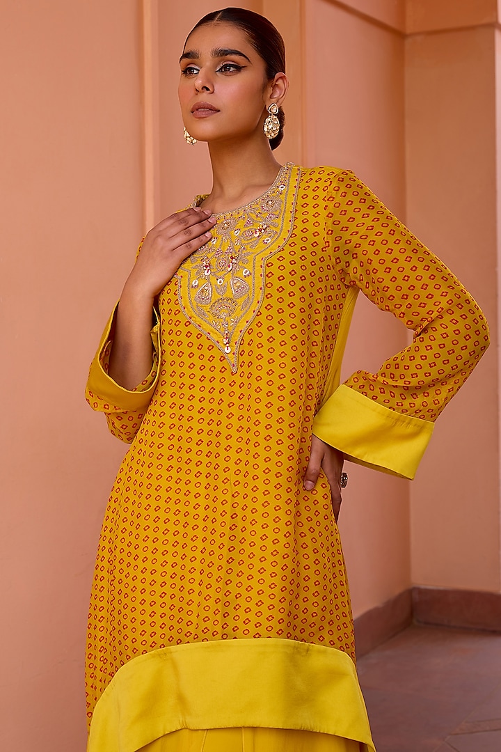 Yellow Organza & Crepe Gota Embroidered Layered Kurta Set by Isha Gupta Tayal at Pernia's Pop Up Shop