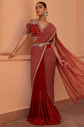 Red Georgette & Satin Organza Pre-Draped Saree Set by Isha Gupta Tayal