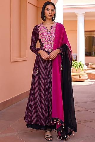 Black Georgette & Silk Embroidered Bandhani Anarkali Set by Isha Gupta Tayal