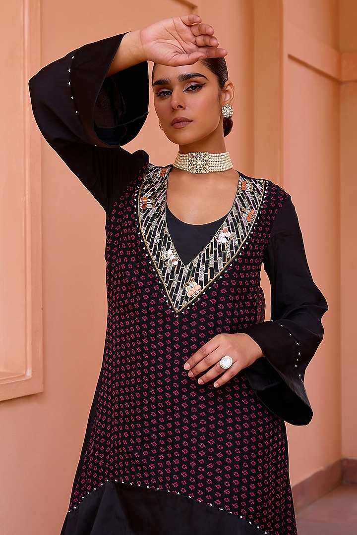 Black Organza & Crepe Zardosi Embroidered Layered Kurta Set by Isha Gupta Tayal at Pernia's Pop Up Shop