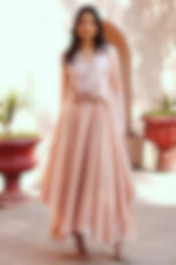 Powder Pink Chanderi Silk Asymmetric Jacket Kurta Set by Isha Gupta Tayal at Pernia's Pop Up Shop